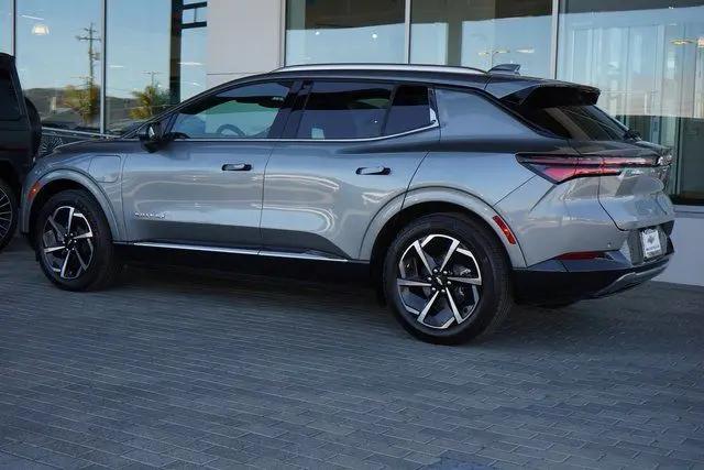 2025 Chevrolet Equinox LT 2