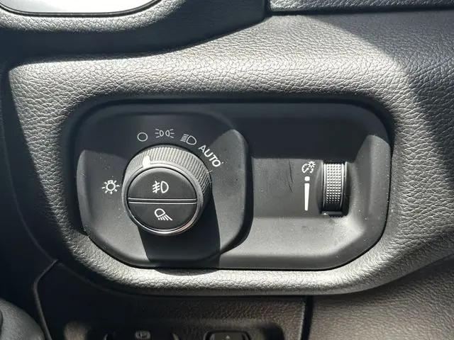 2026 Ram 1500 Big Horn Crew Cab 4x2 57 Box