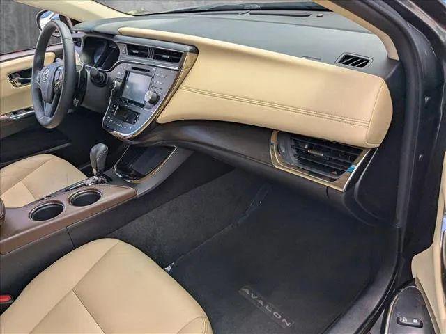 2017 Toyota Avalon XLE Premium