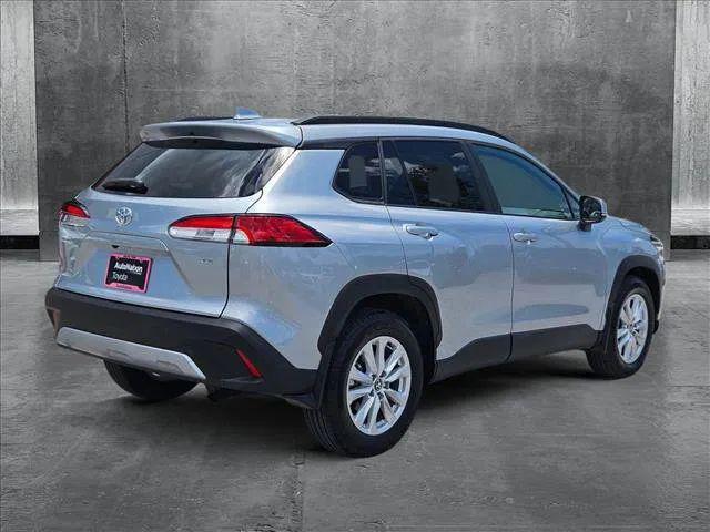 2024 Toyota Corolla Cross LE