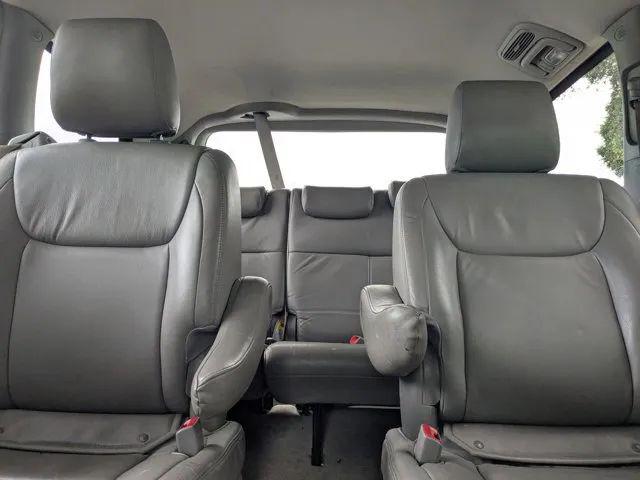2010 Toyota Sienna LE