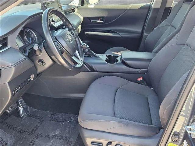 2021 Toyota Venza LE