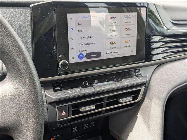 2025 Toyota Camry LE