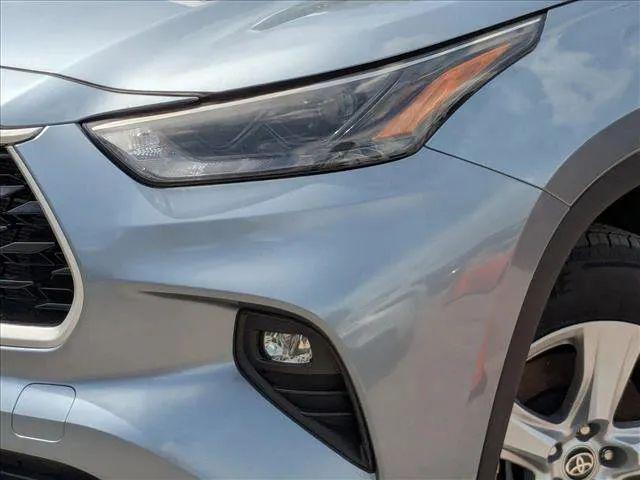 2024 Toyota Highlander Hybrid LE