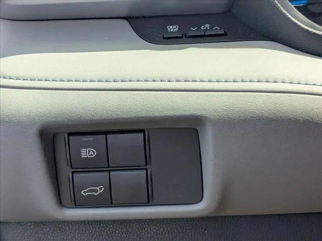 2024 Toyota Highlander Hybrid LE