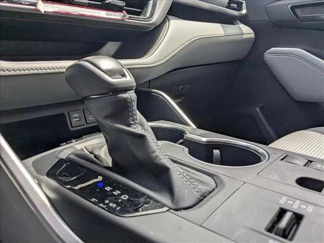 2024 Toyota Highlander Hybrid LE