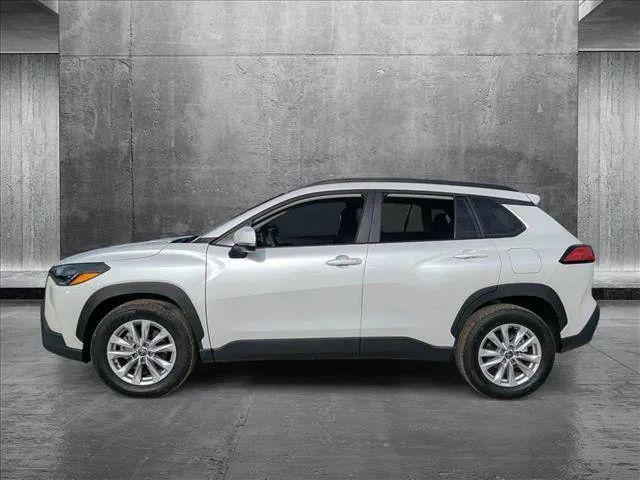 2024 Toyota Corolla Cross LE