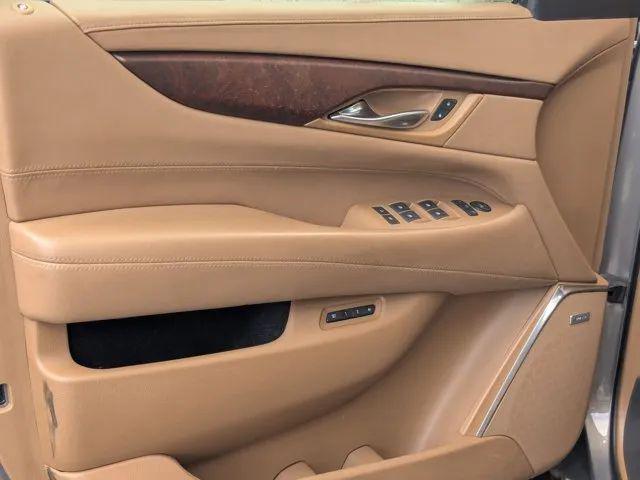 2017 Cadillac Escalade Platinum