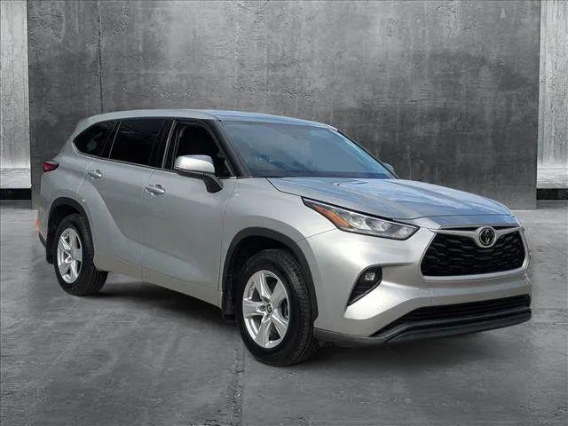 2020 Toyota Highlander LE
