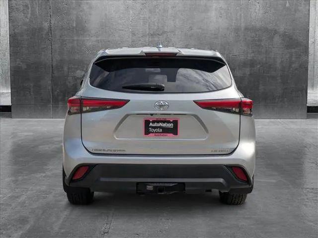 2020 Toyota Highlander LE