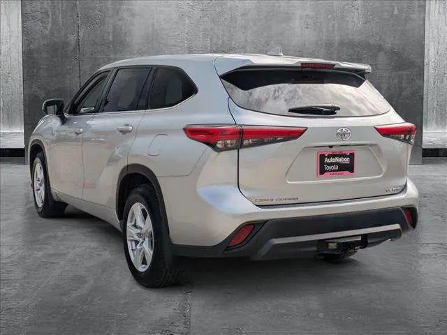 2020 Toyota Highlander LE