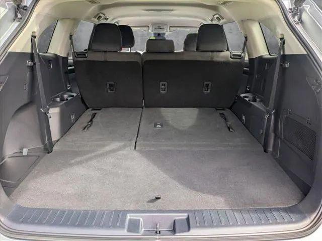 2020 Toyota Highlander LE