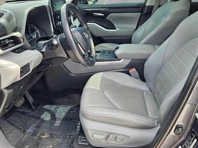 2021 Toyota Highlander XLE
