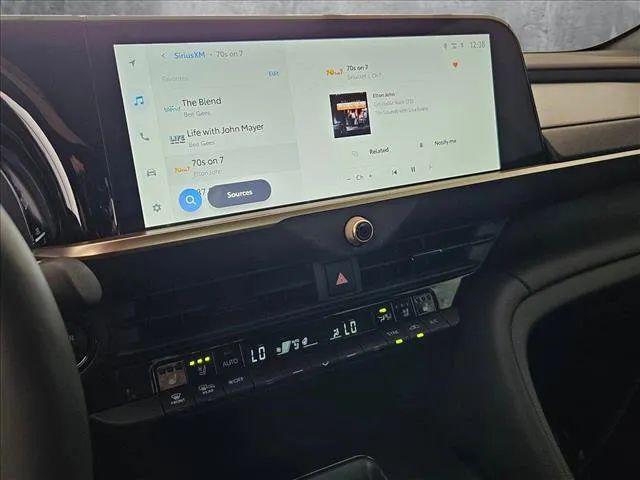 2024 Toyota Crown Platinum