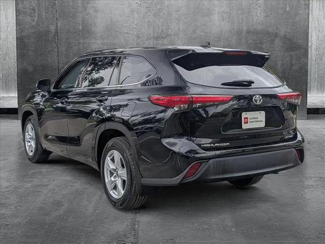 2022 Toyota Highlander LE