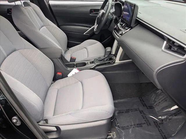 2024 Toyota Corolla Cross Hybrid SE