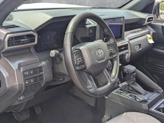 2025 Toyota Tacoma SR5 4WD