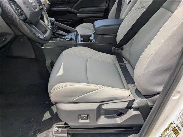 2025 Toyota Tacoma SR5 4WD