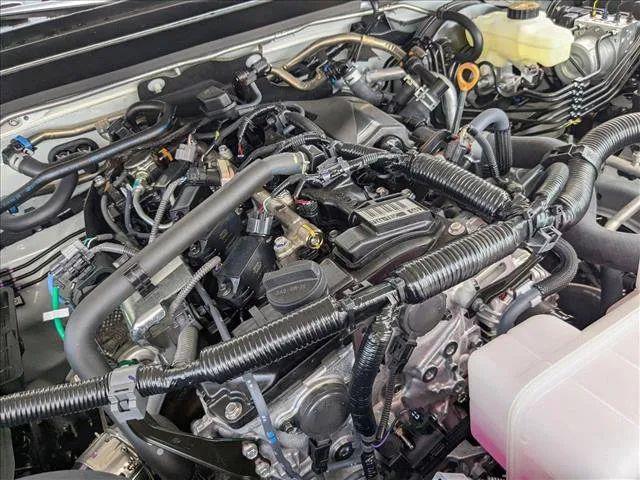 2025 Toyota Tacoma SR5 4WD