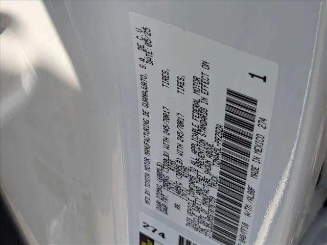 2025 Toyota Tacoma SR5 4WD