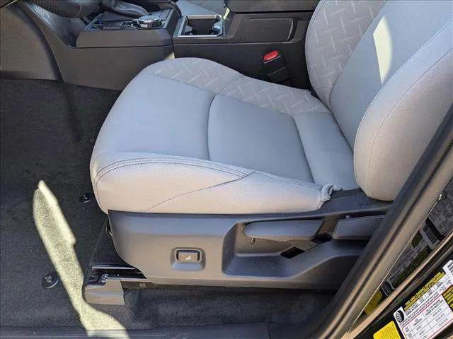 2025 Toyota Tacoma SR5 4WD
