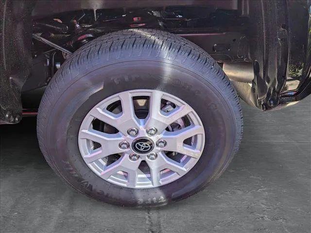 2025 Toyota Tacoma SR5 4WD