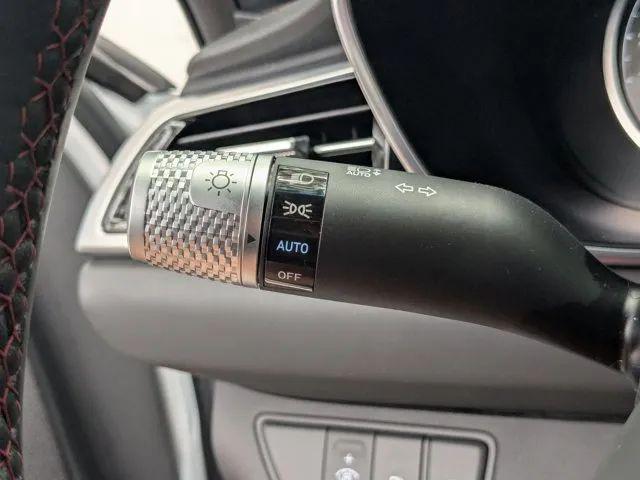2025 Genesis G70 3.3T AWD Sport Advanced