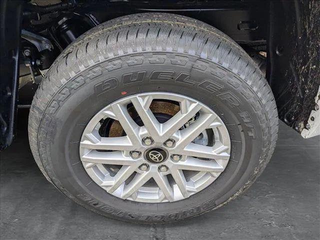 2025 Toyota Tundra SR5 4WD