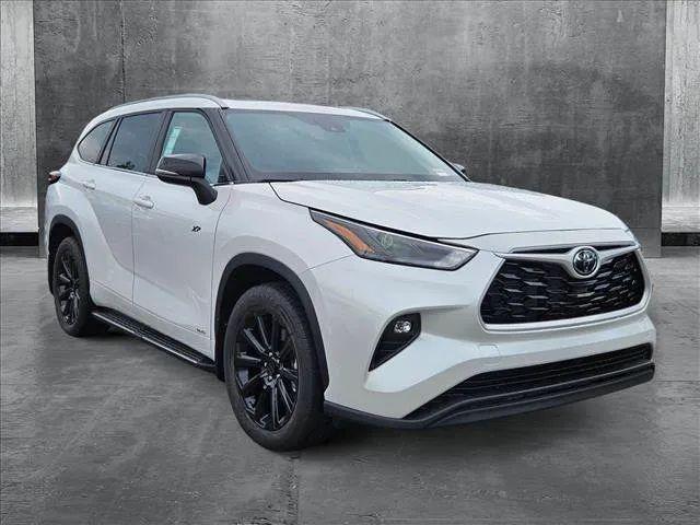 2025 Toyota Highlander Hybrid XLE