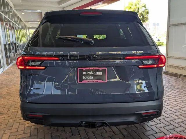 2025 Toyota Grand Highlander Hybrid XLE
