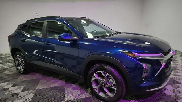 2024 Chevrolet Trax FWD LT