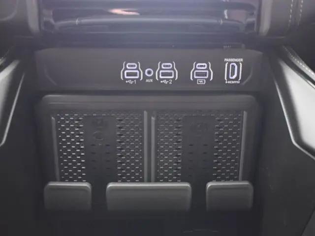 2026 Ram 1500 Limited Crew Cab 4x4 57 Box