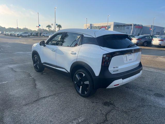 2025 Nissan Kicks SR FWD