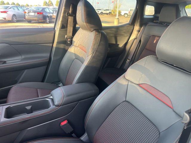 2025 Nissan Kicks SR FWD