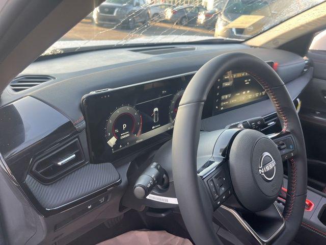 2025 Nissan Kicks SR FWD