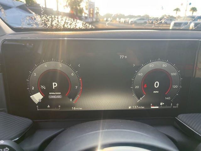 2025 Nissan Kicks SR FWD