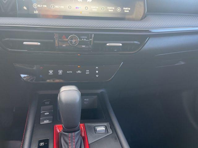 2025 Nissan Kicks SR FWD