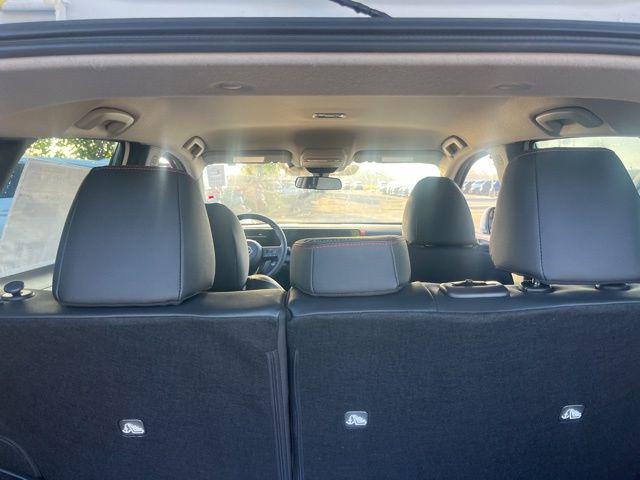 2025 Nissan Kicks SR FWD