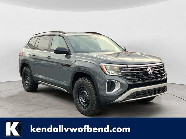 2025 Volkswagen Atlas 2.0T Peak Edition for sale in Bend, OR