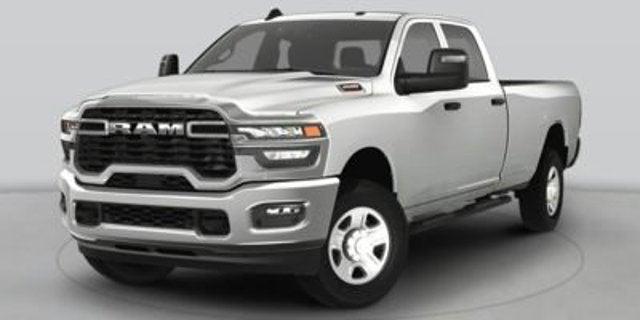 2026 RAM Ram 3500 RAM 3500 LIMITED CREW CAB 4X4 8 BOX