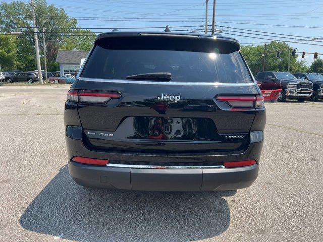 2022 Jeep Grand Cherokee L Laredo 4x4