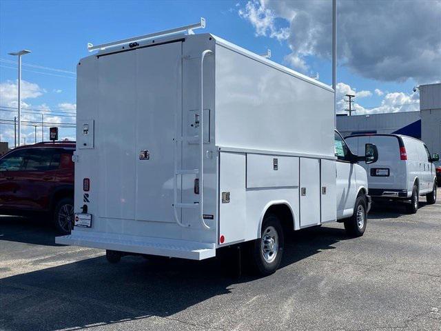 2025 Chevrolet Express Cutaway Work Van