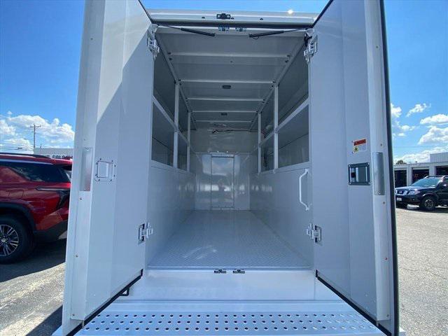 2025 Chevrolet Express Cutaway Work Van