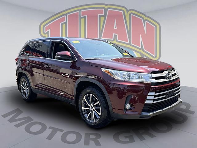 2019 Toyota Highlander SE [1]