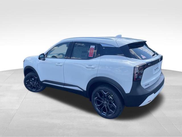 2025 Nissan Kicks SR FWD