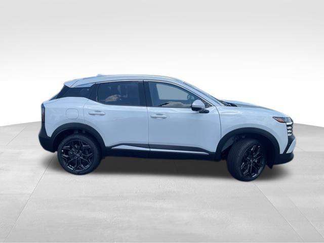2025 Nissan Kicks SR FWD