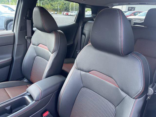 2025 Nissan Kicks SR FWD