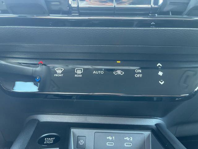 2025 Nissan Kicks SR FWD