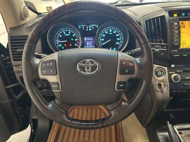 2010 Toyota Land Cruiser V8