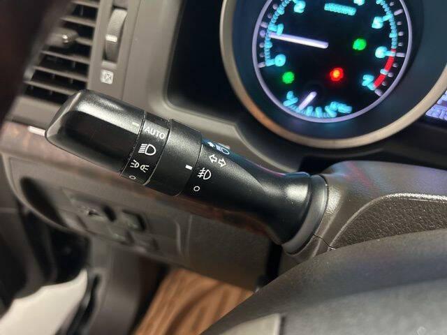 2010 Toyota Land Cruiser V8